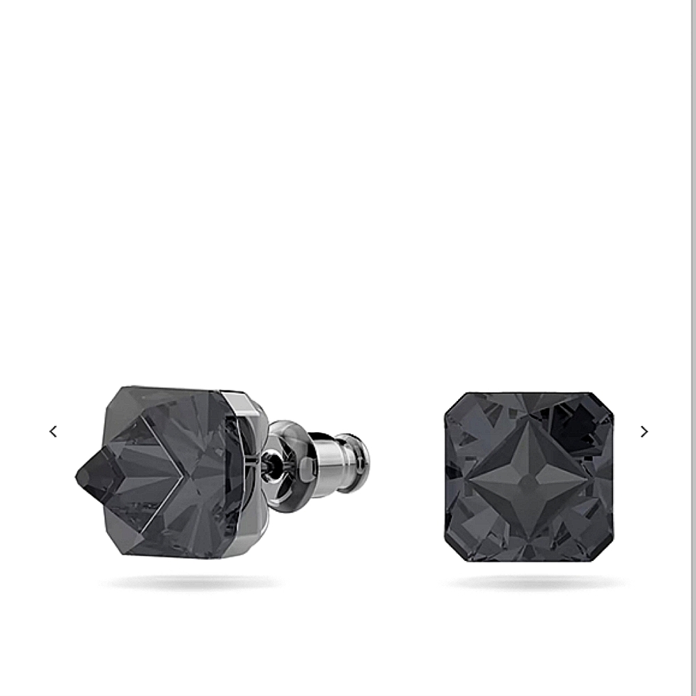 ❤️Rare. Retired. Ortyx Stud Earrings Pyramid cut, Gray , Ruthenium plated